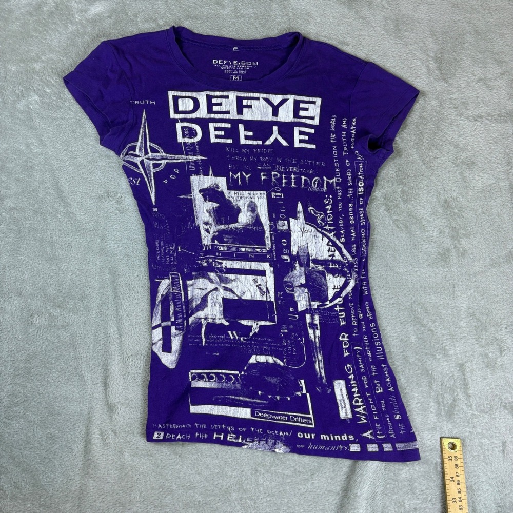 Defye Shirt Women Medium Graphic Tee Verita Deepwater Drifters Purple Streetwear